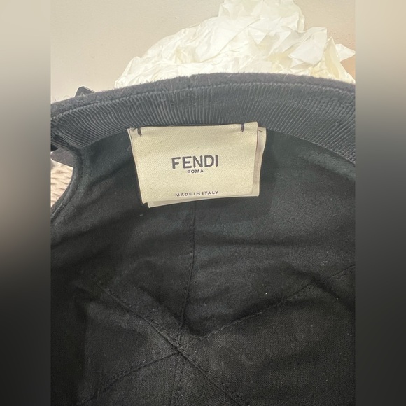 Fendi Fur Baseball Cap – Silver Fox Fur | Black/Green/Magenta | NWT | size M - Picture 7 of 11